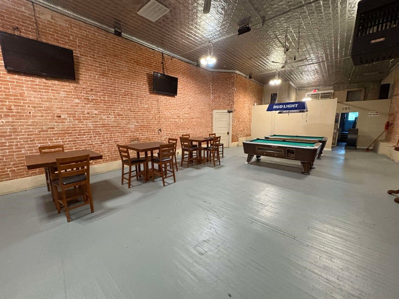 106 Main St, Medicine Lodge, KS 67104
