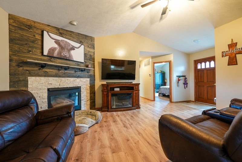 2325 Gentry Ln, El Dorado, KS 67042