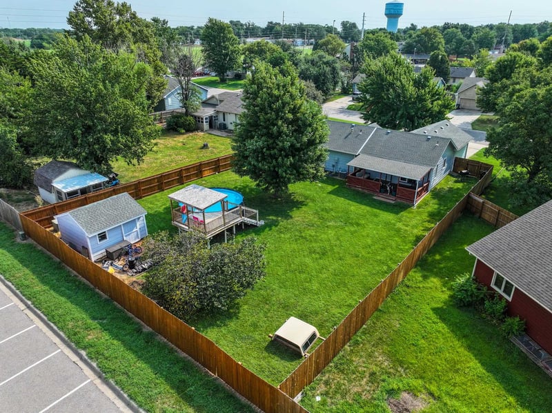 2325 Gentry Ln, El Dorado, KS 67042