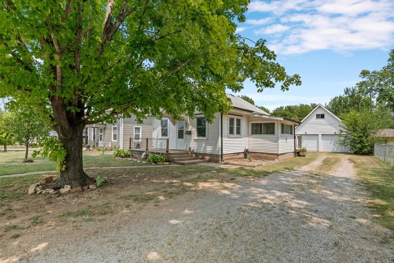 903 Jefferson , Wellington, KS 67152