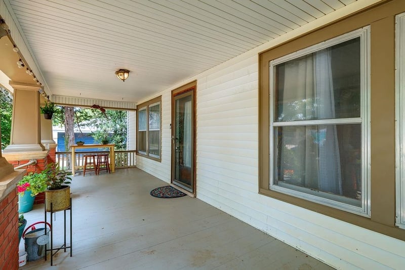 1408 6th , Winfield, KS 67156