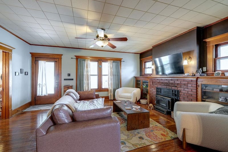 1408 6th , Winfield, KS 67156