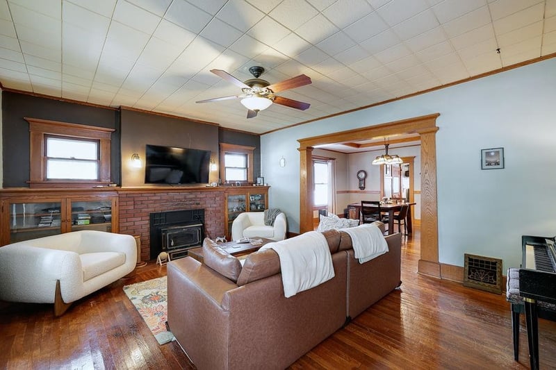 1408 6th , Winfield, KS 67156