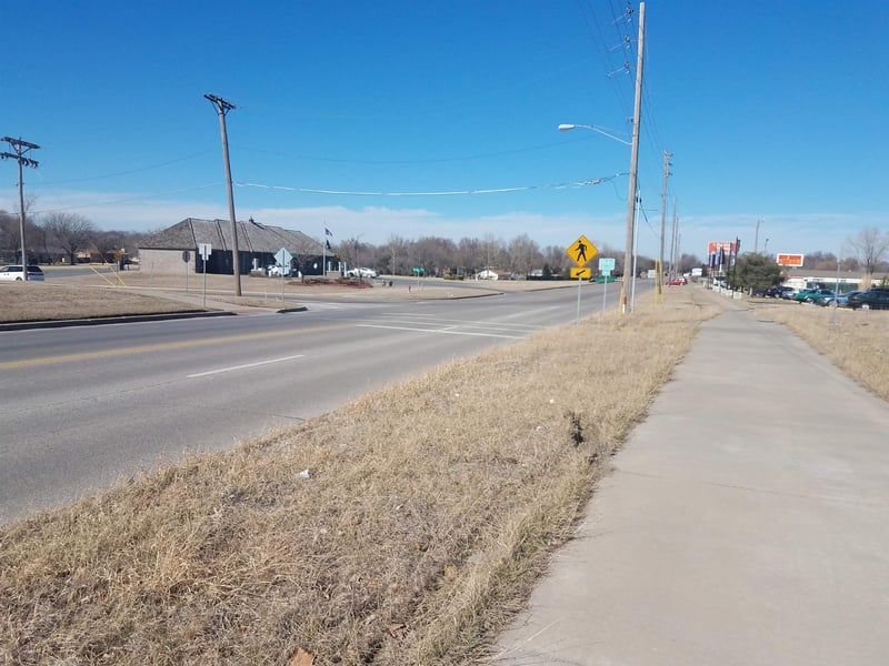 2000 Woodlawn , Wichita, KS 67212