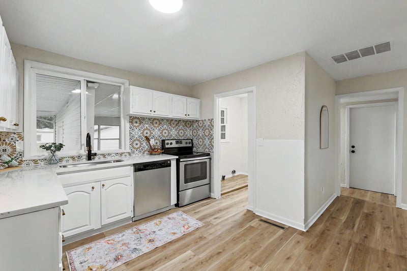 545 Queen , Maize, KS 67001