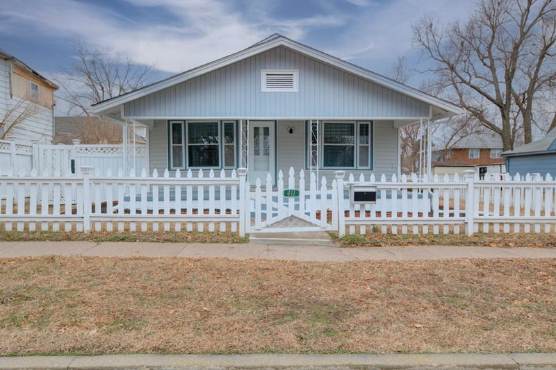 411 Chestnut Ave, Arkansas City, KS 67005