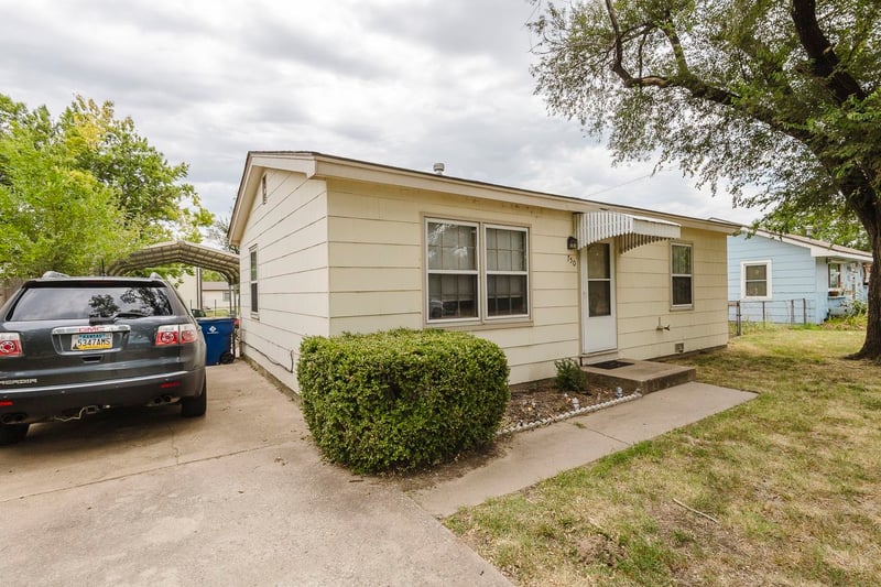 750 Arapaho , Wichita, KS 67212