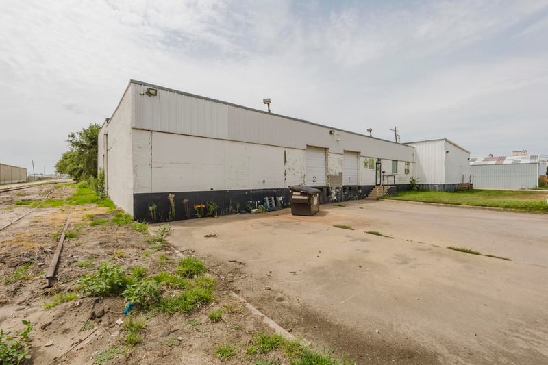 925 19th , Wichita, KS 67214