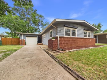 539 Riverview Ave, Derby, KS 67037