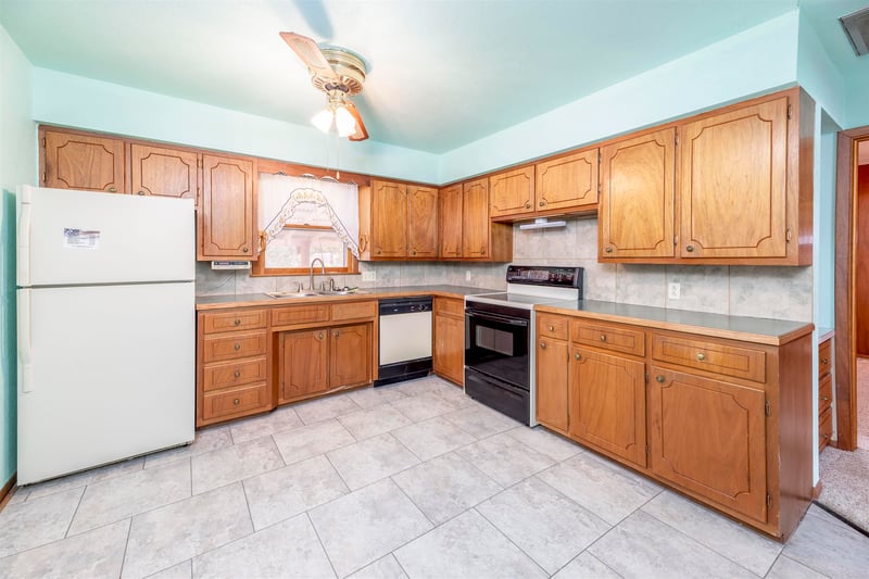 241 Howard , Howard, KS 67349