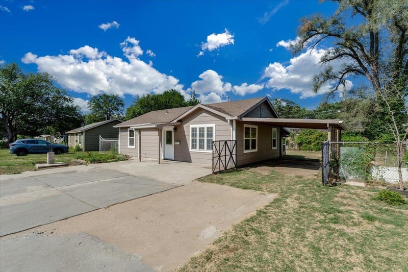 4455 Hemlock , Wichita, KS 67216