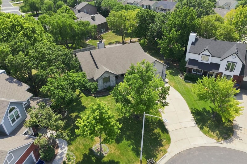 155 Elm Ct, Andover, KS 67002