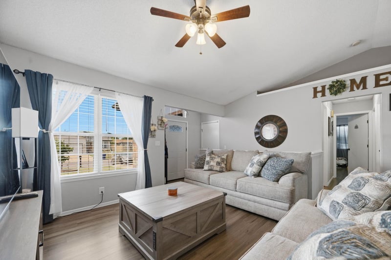 1930 Brandon Cir, Wichita, KS 67207