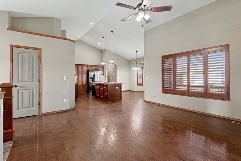 1213 N Lake Ridge Dr, Derby, KS 67037