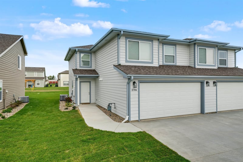 2706 Amelia Ln, Salina, KS 67401