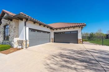 10721 Crestwood Ct, Wichita, KS 67206