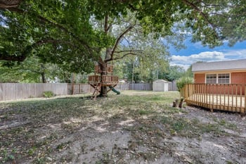 604 Saint James Pl, Wichita, KS 67206
