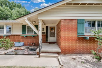 604 Saint James Pl, Wichita, KS 67206