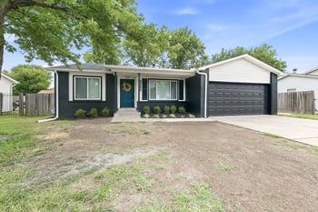 3203 Cranberry St, Wichita, KS 67226