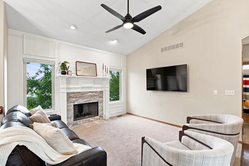 435 Sienna Dr, Rose Hill, KS 67133
