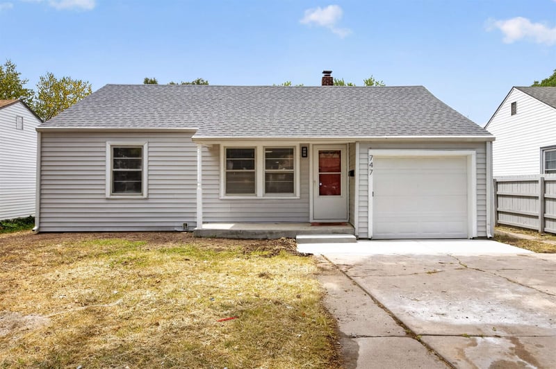 747 Clifton Ave, Wichita, KS 67218