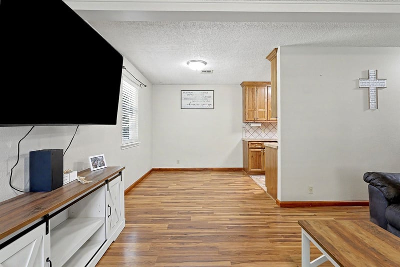 219 Random , El Dorado, KS 67042