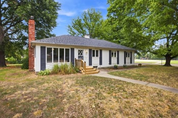 312 Normandy , Newton, KS 67114