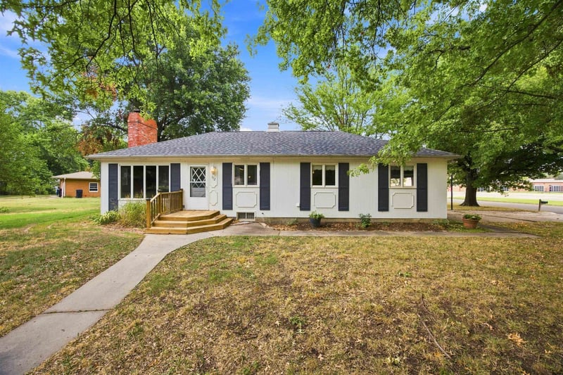 312 Normandy , Newton, KS 67114