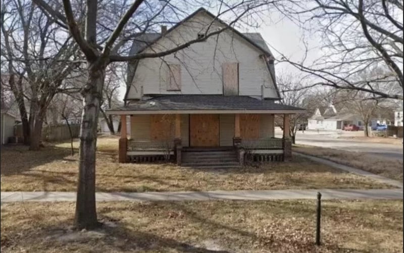 153 Clarence , Wichita, KS 67203-5729
