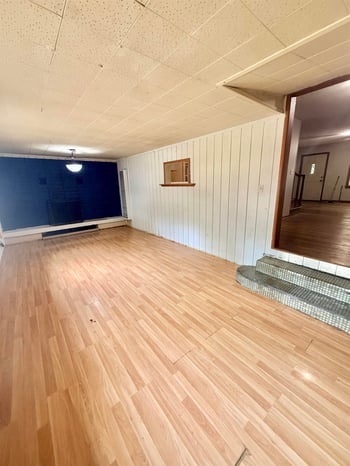 733 Crestway Ave, Wichita, KS 67218