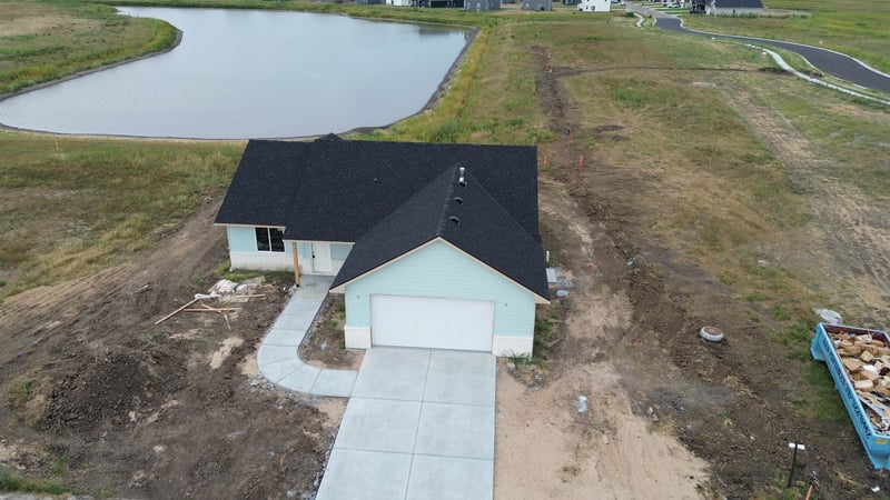 121 S Midway St, Valley Center, KS 67147