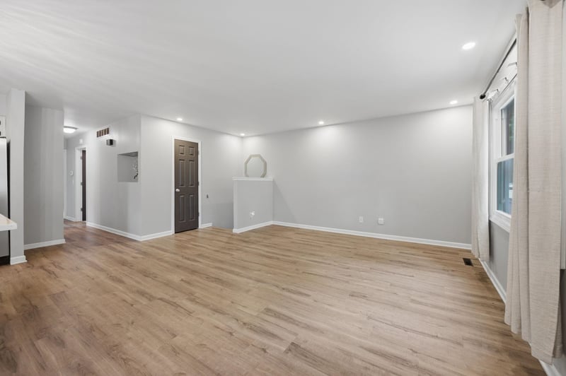 1614 Main St, Rose Hill, KS 67133