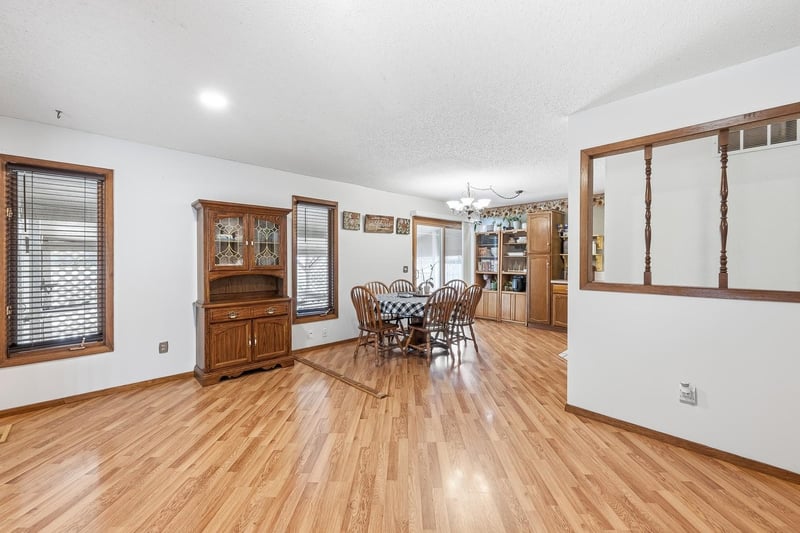 6760 Tarrytown St, Park City, KS 67219-1530