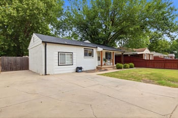 1208 Luther St, Wichita, KS 67216