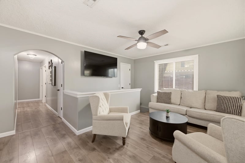 1208 Luther St, Wichita, KS 67216