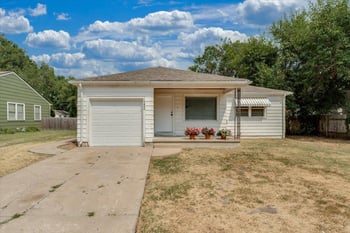 1638 Faulders Ln, Wichita, KS 67208