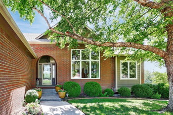 516 Fiddlers Creek St, Valley Center, KS 67147
