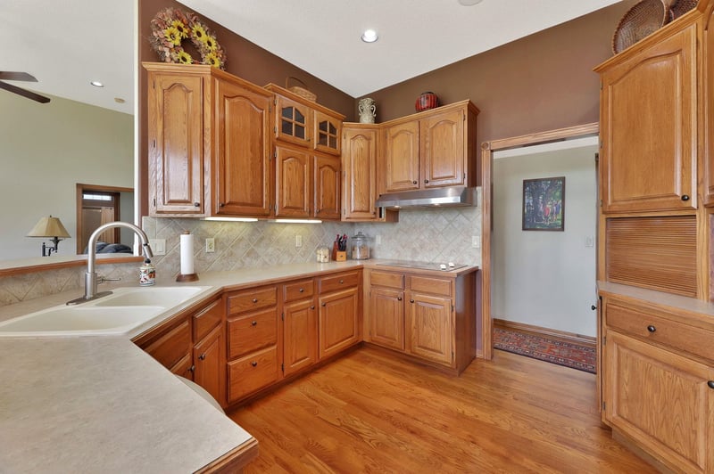 516 Fiddlers Creek St, Valley Center, KS 67147