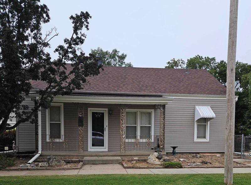 309 1st St, New Cambria, KS 67470