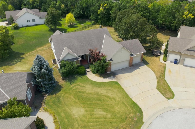 837 Bracken Cir, Wichita, KS 67206