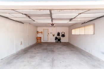 6524 University , Wichita, KS 67209