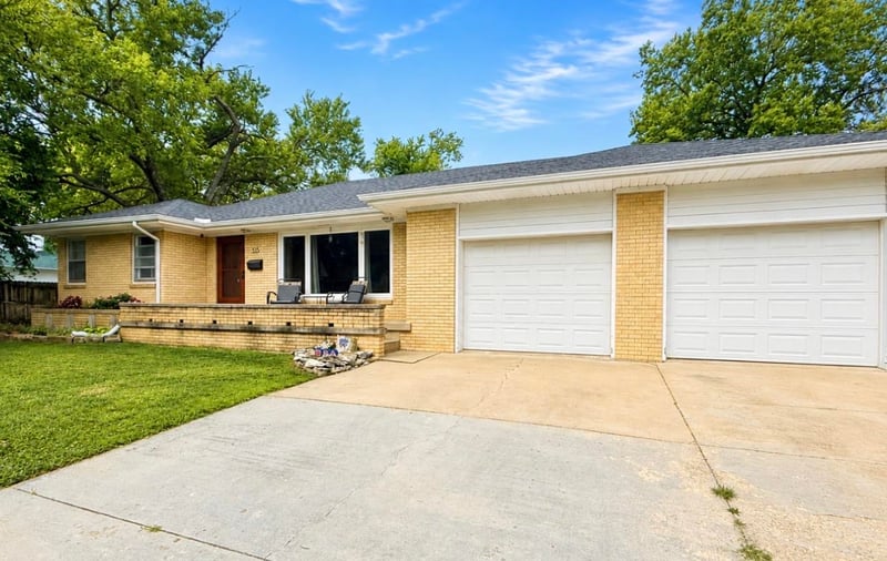 515 Locust St, Marion, KS 66861