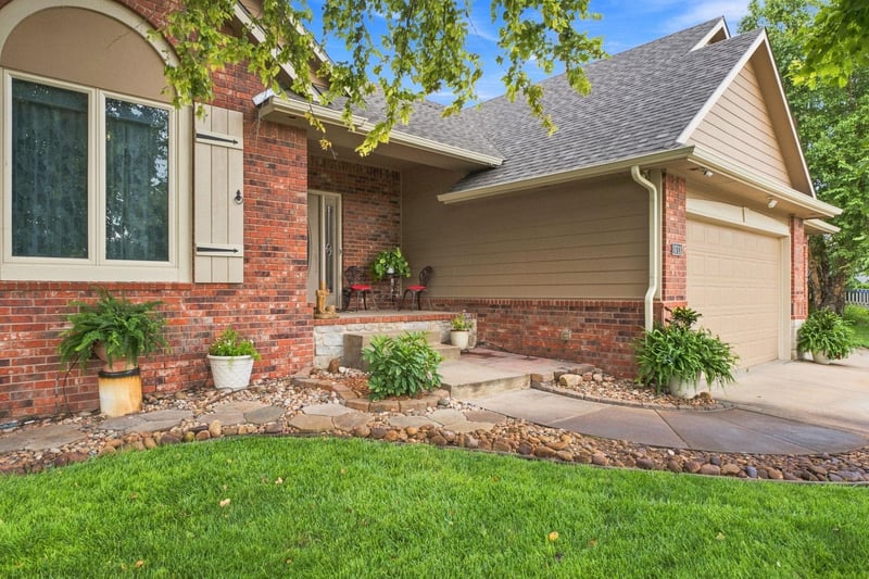 4711 31st St S, Wichita, KS 67215
