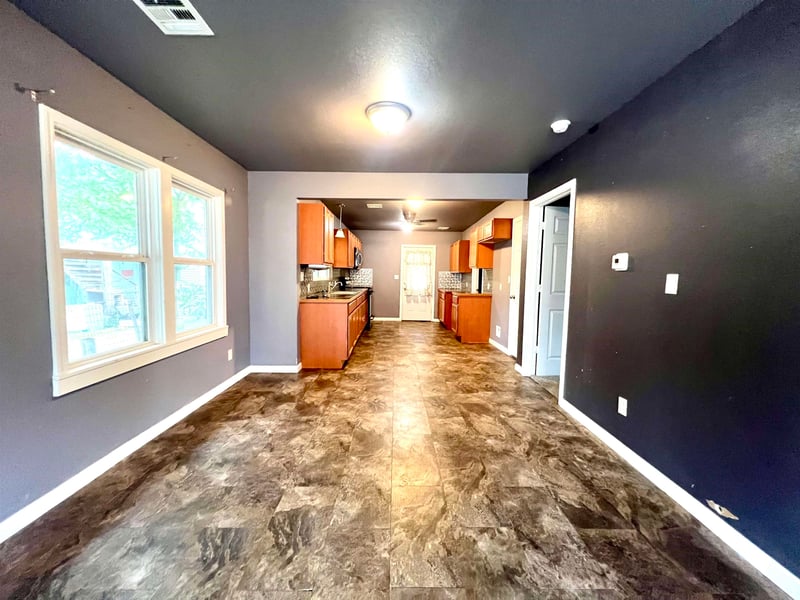 308 2nd , Arkansas City, KS 67005