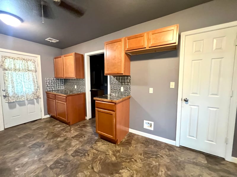 308 2nd , Arkansas City, KS 67005