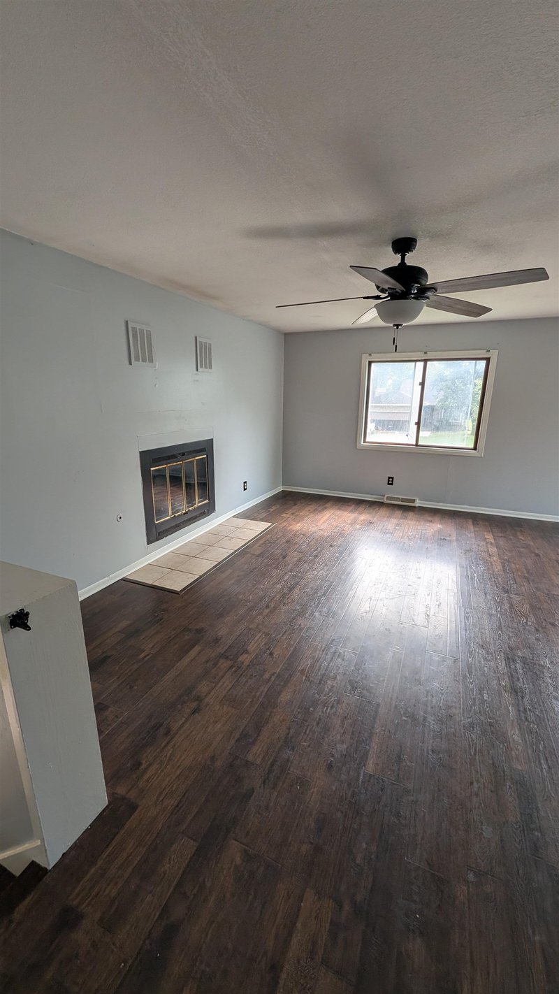 1609 Main St, Rose Hill, KS 67133