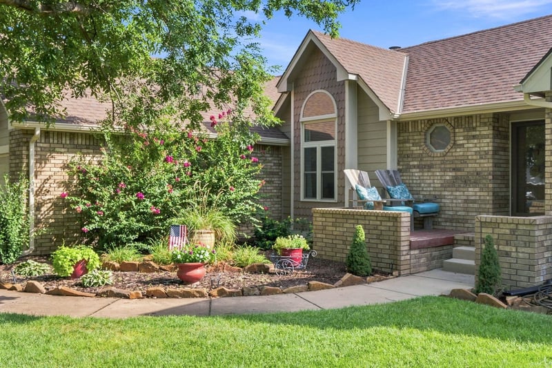 1970 Northwest Pkwy, Wichita, KS 67212