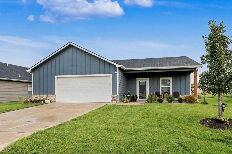 2914 Highridge St, Park City, KS 67219