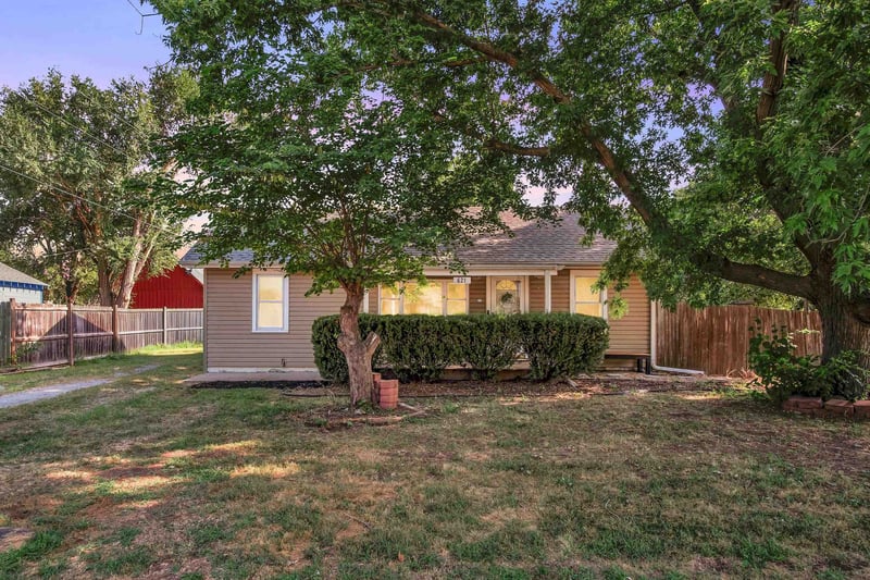 621 Grant St, Mcpherson, KS 67460