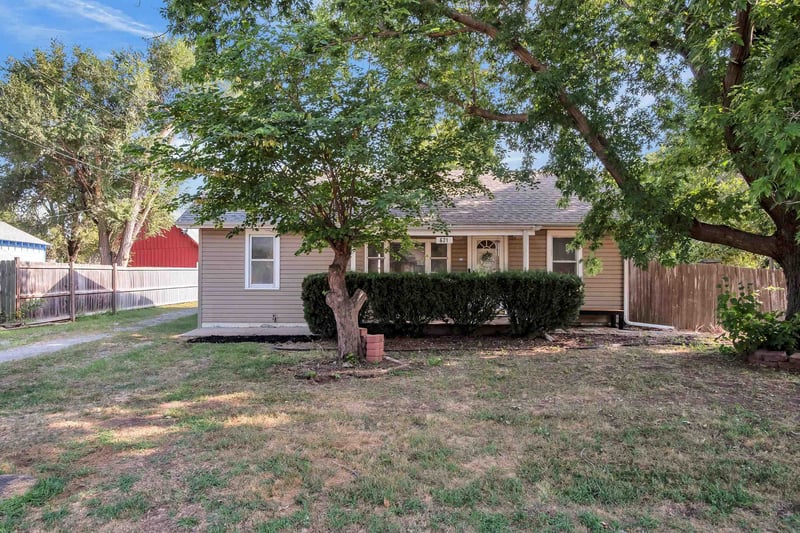621 Grant St, Mcpherson, KS 67460